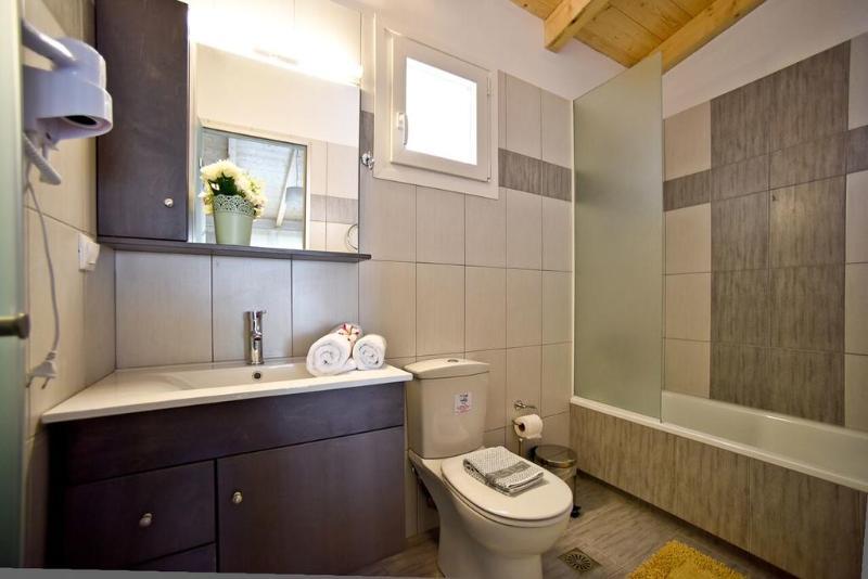Palapart Gikas And Hotel 2*
